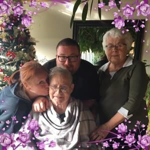 Meet your Posher, Kelly